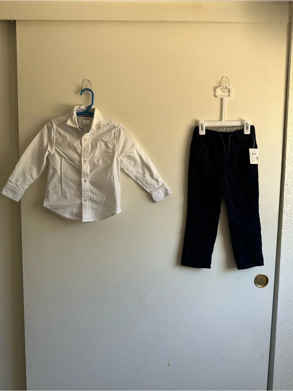 Gymboree White Button-Up Shirt with Navy Pants Kids Matching Set